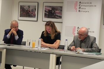 Desayuno de la ACPE sobre movimientos migratorios en el sur de EE. UU y Europa