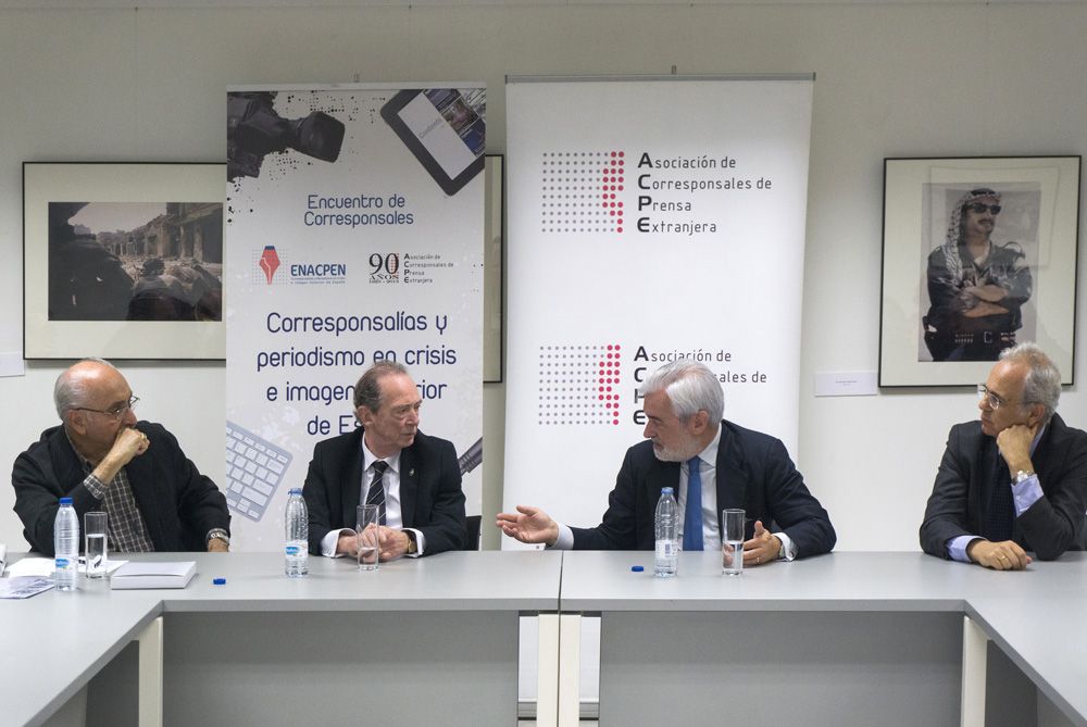 Desayuno informativo con la Real Academia Española