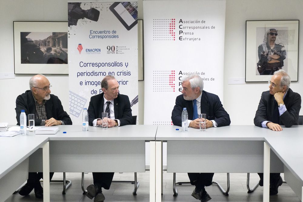 Desayuno informativo con la Real Academia Española