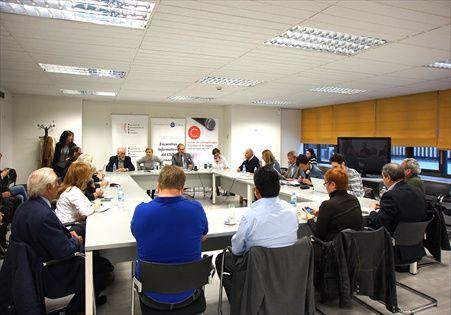 Desayuno informativo con Antonio Miguel Carmona
