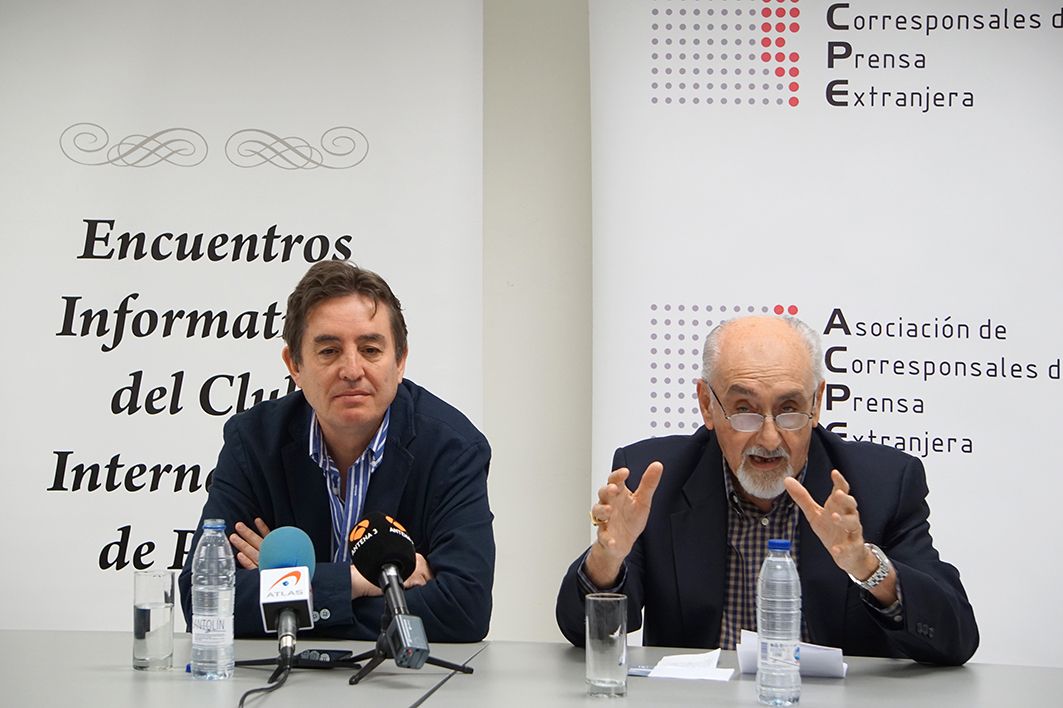 Desayuno informativo con Luis García Montero