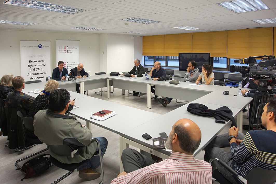 Desayuno informativo con Luis García Montero