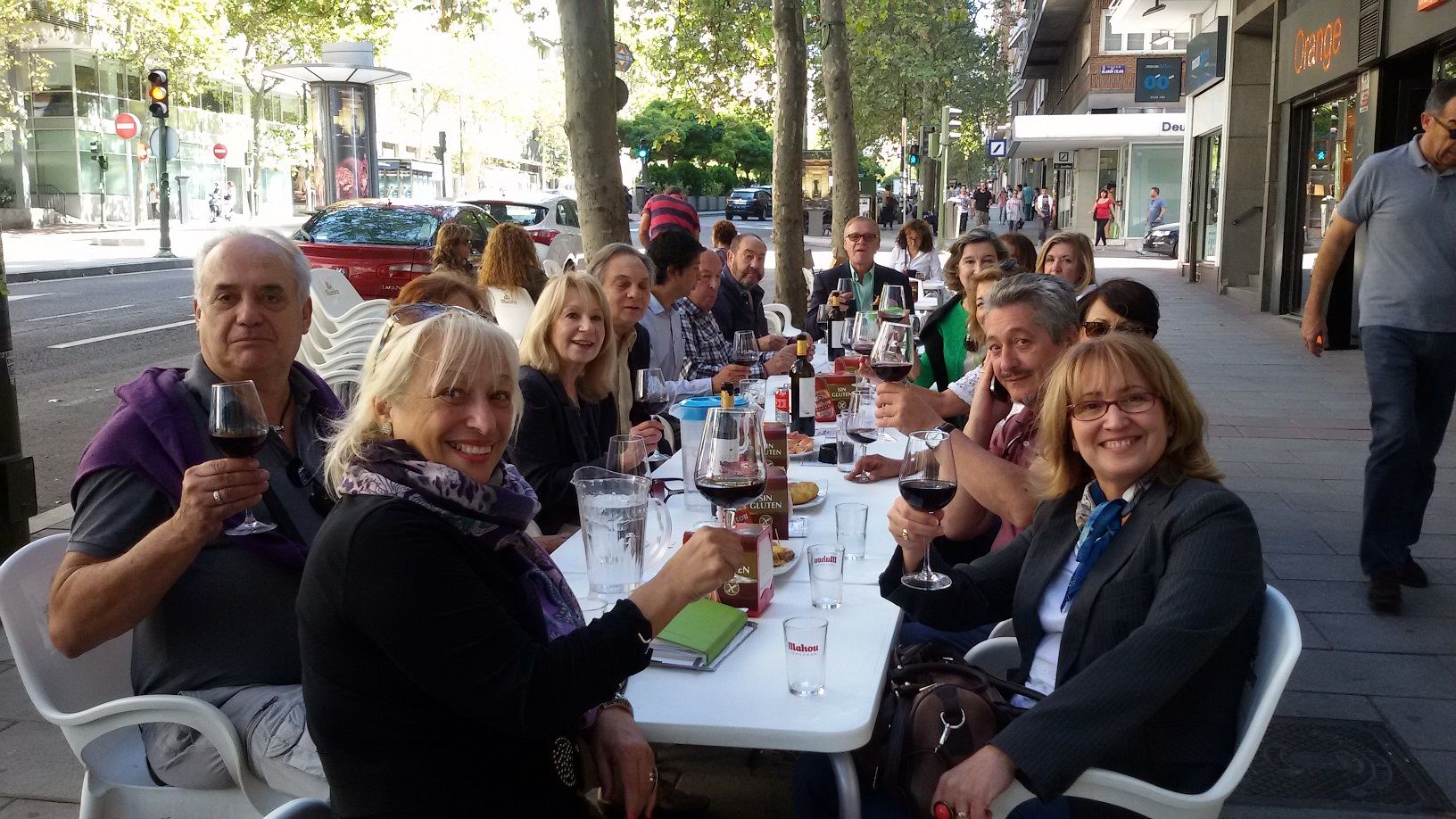 Brindis por la profesión periodística en Iberoamerica