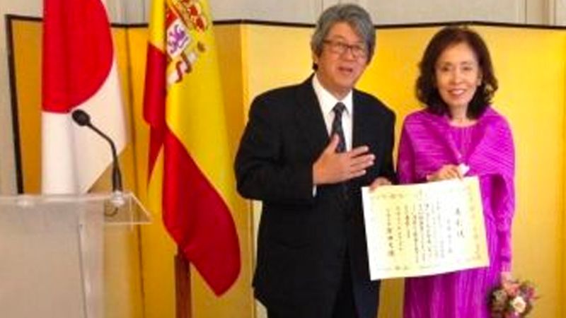 Diploma de distinción del Gobierno japonés a la periodista Masako Ishibashi