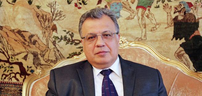 Embajador Andrey Karlov de la Federación de Rusia
