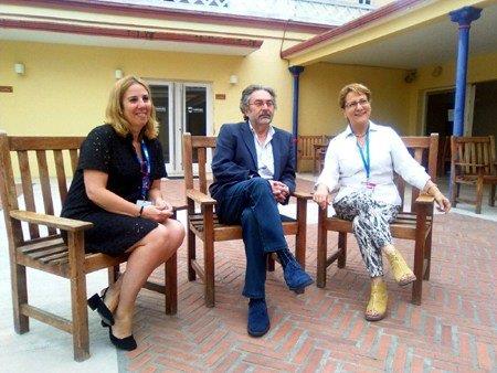 Elsa González ha inaugurado el curso 'Periodismo de investigación'
