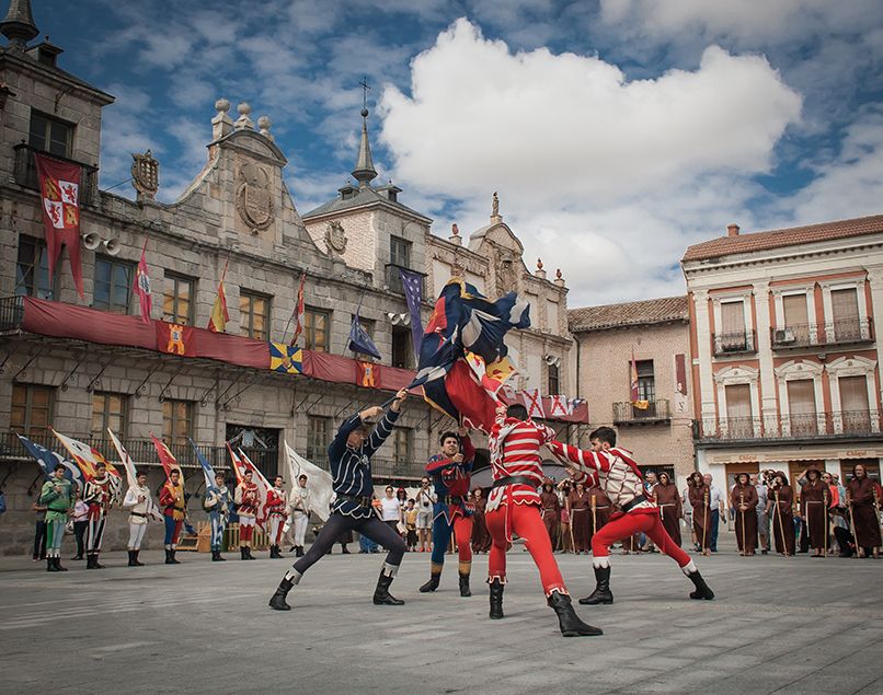En la Plaza Mayor de Medina