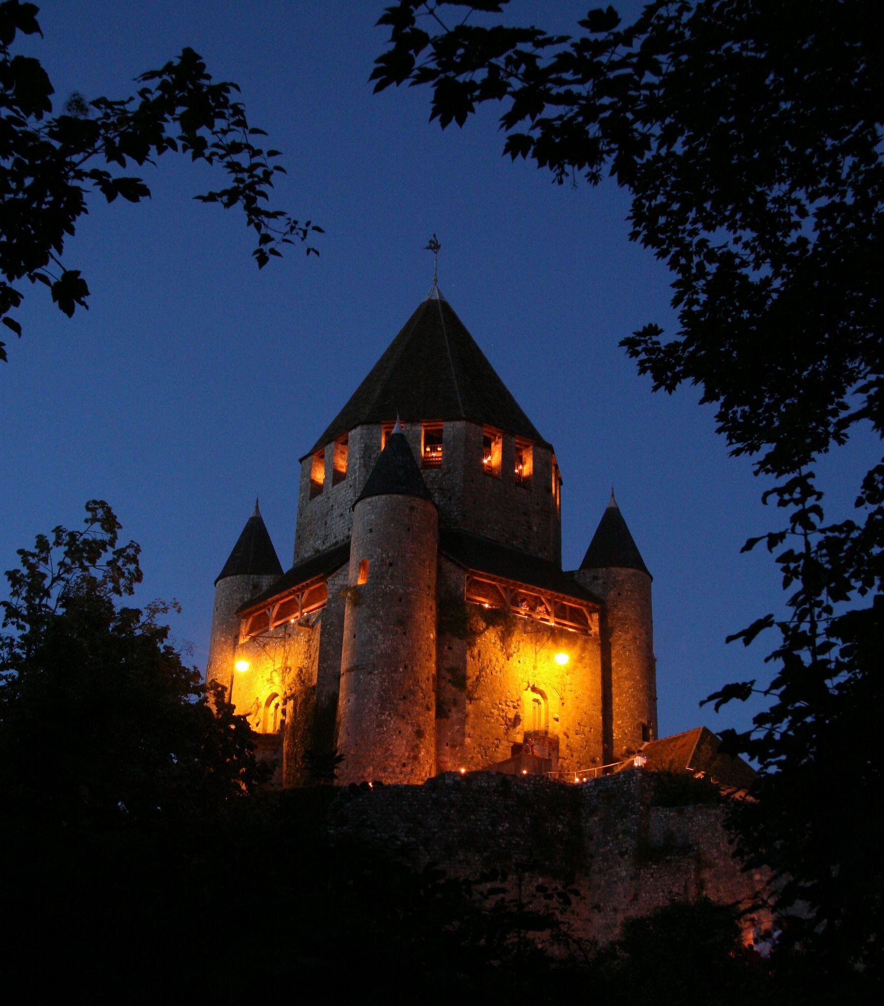 Les Lueurs du Temps, Provins