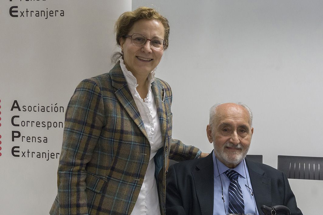 Ramón Darío Molinary y Elsa González