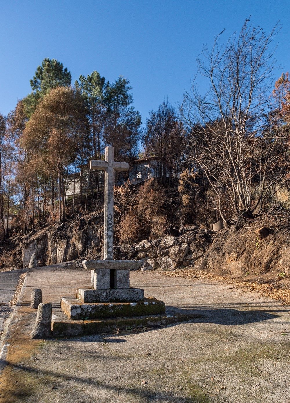 Molino de Vilar y Crucero del Siglo XVII