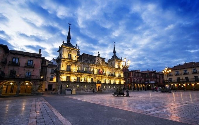 Plaza Mayor de León