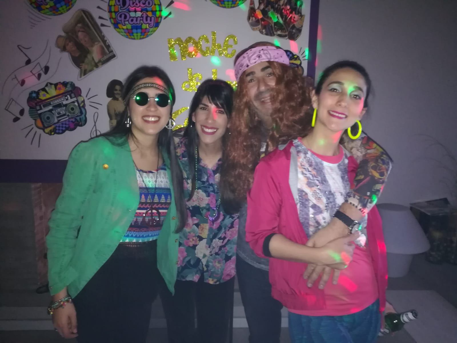 La Noche de la Nostalgia entre amigos