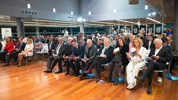 Asistentes a los Premios ACPE 2025